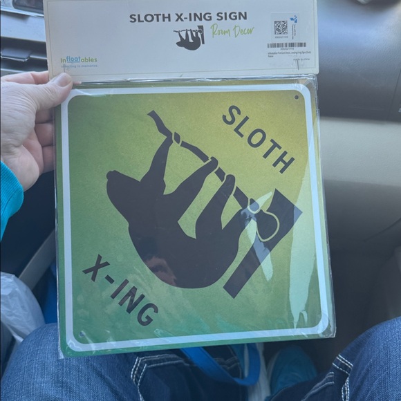Sloth Crossing Sign - Picture 2 of 6